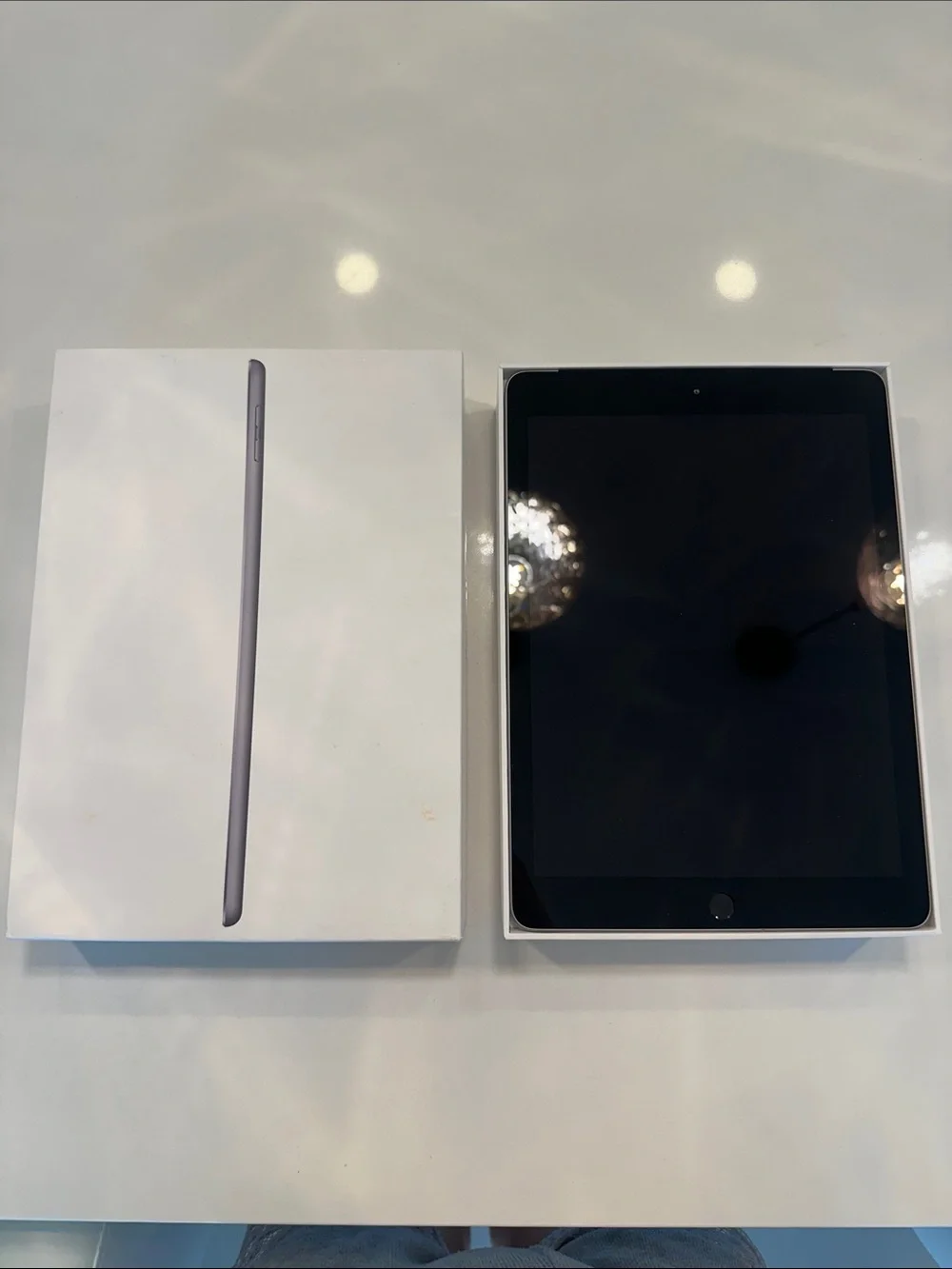 Apple iPad in Space Gray